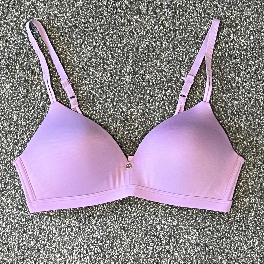 Maidenform Light Purple Wireless Bra Size 36B - Picture 2 of 6